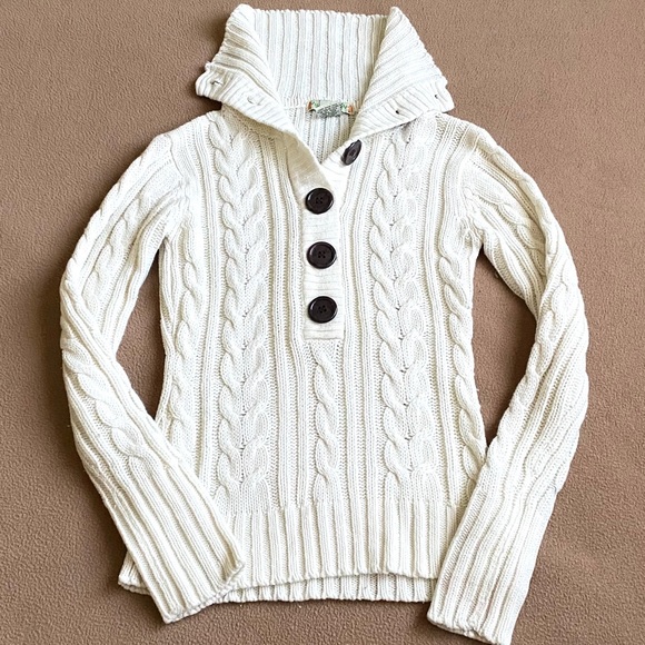 >Small< Long Sleeve Sweater - Picture 2 of 12